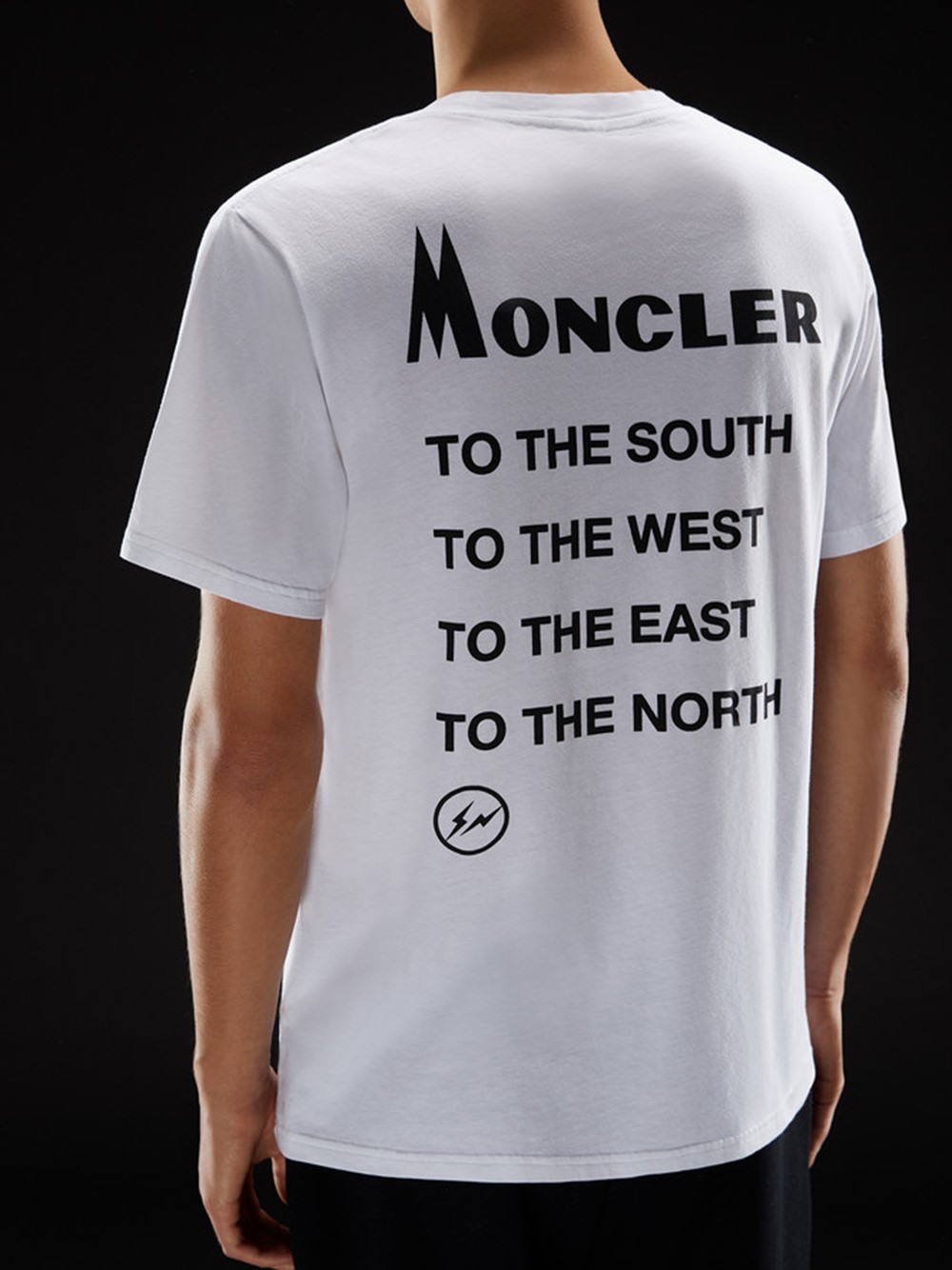 新品同様］モンクレール ジーニアス フラグメント Tシャツ-