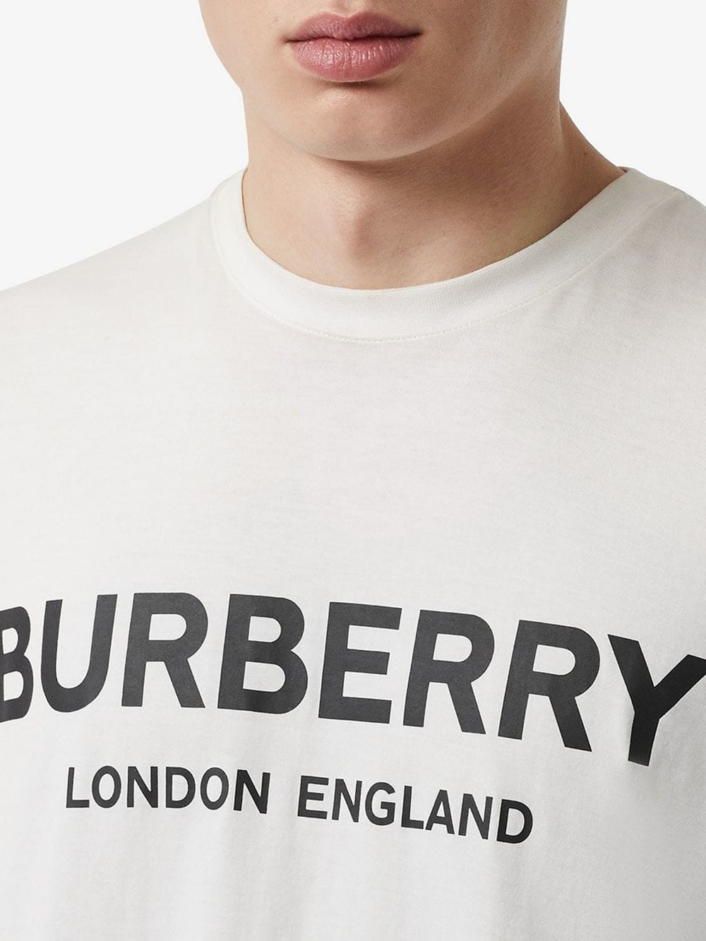 burberry red tshirt