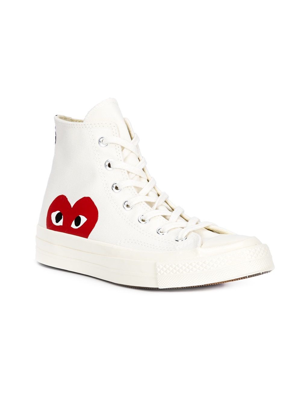 converse with the heart on it