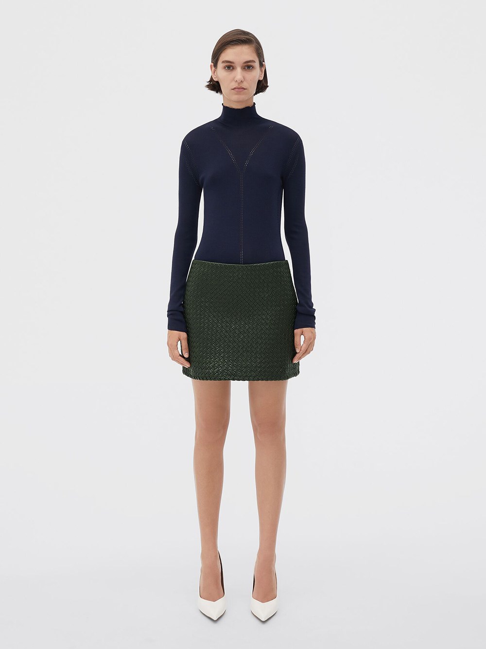Bottega Veneta Green Intrecciato Raffia Mini Skirt For Women In Green