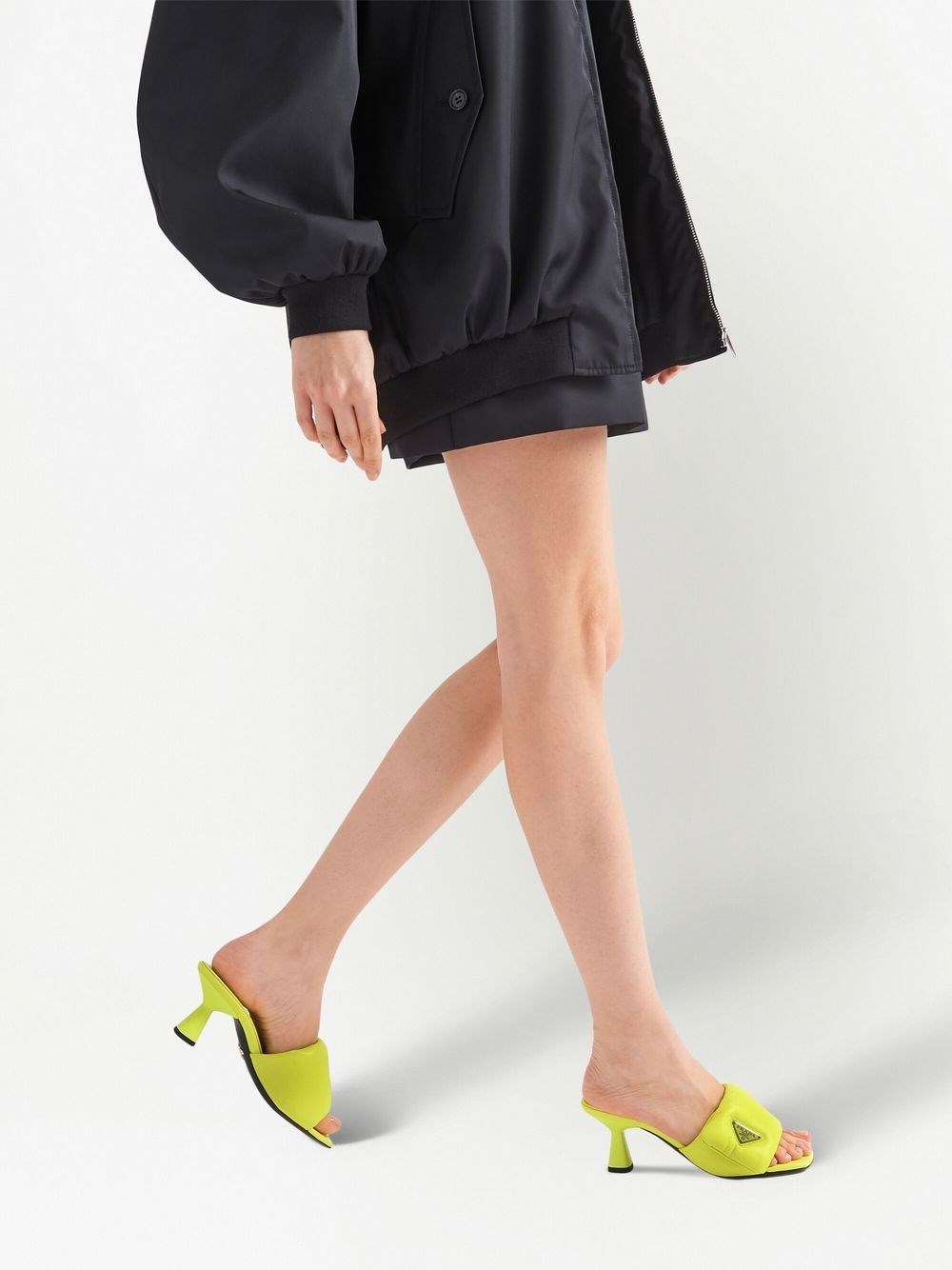 1XX654F065/2DL8 F0F89 GIALLO