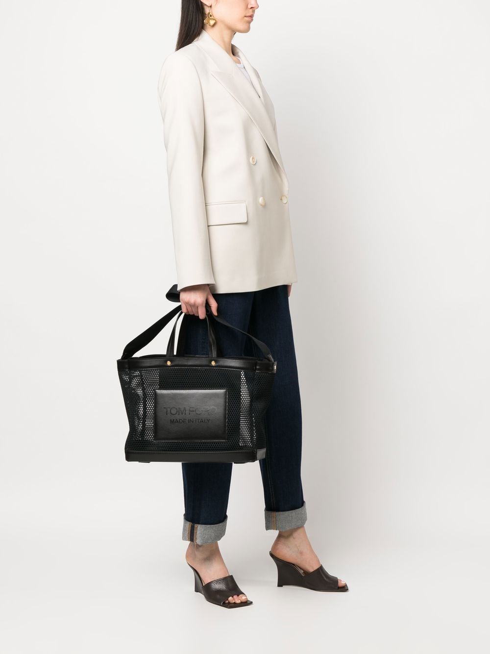 L1497/ISY035G 1N001 BLACK