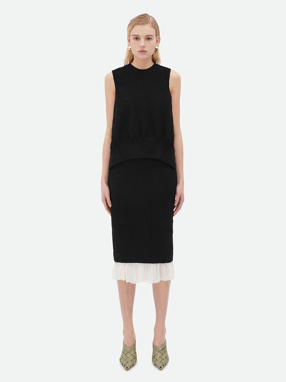 737325/V2SB0 1000 BLACK