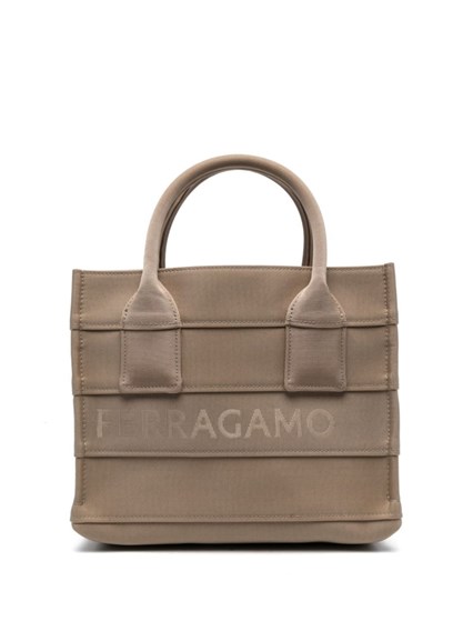 Prada 小さなかぎ針編みのトートバッグ available on Monti