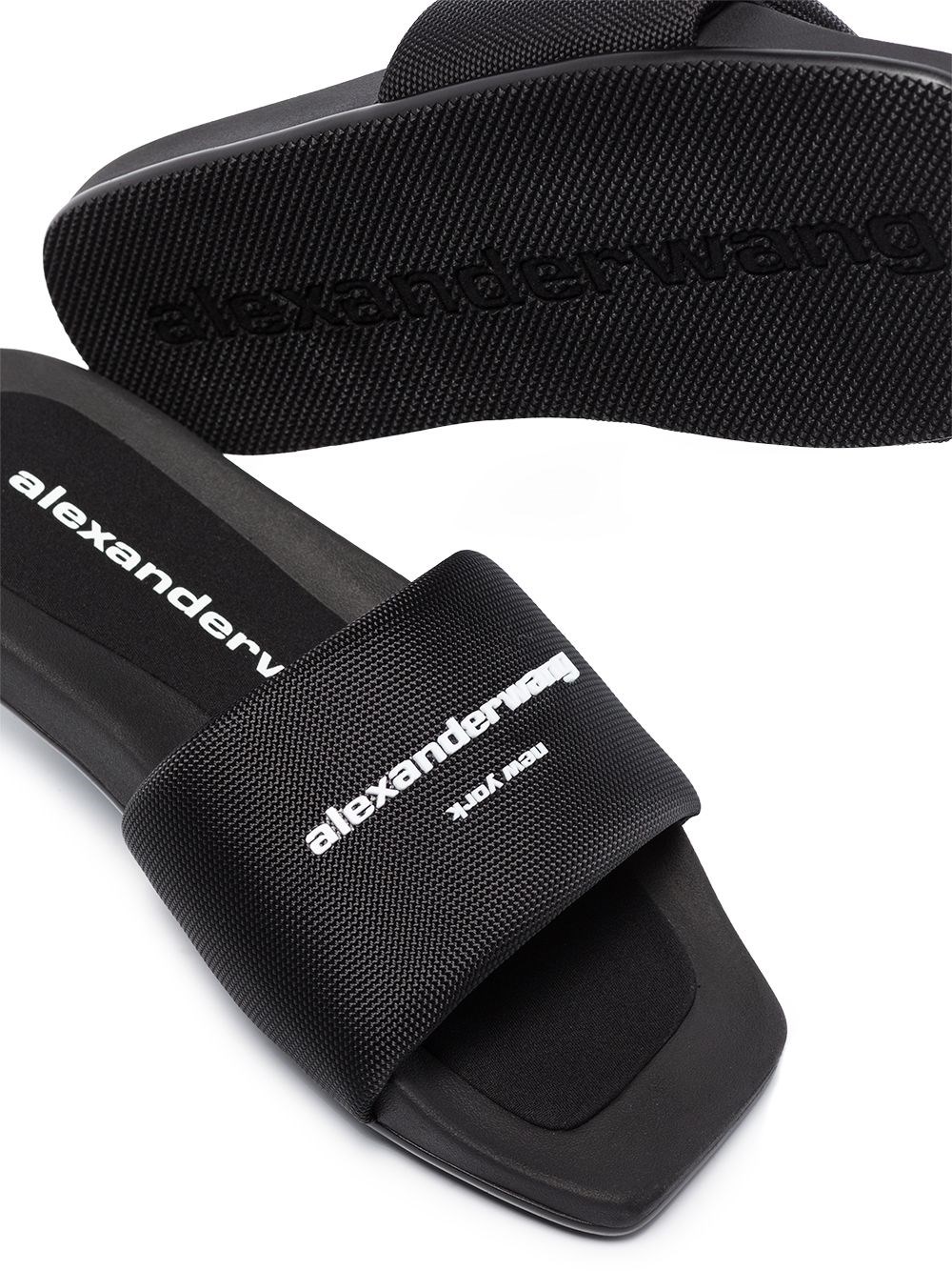 Alexander wang パッド入りロゴプールスライドサンダル