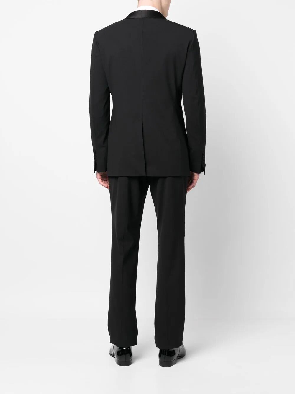 Tailored suit