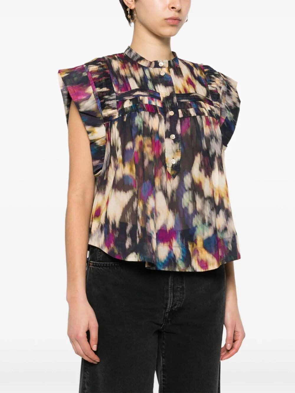 Grapich print sleeveles top