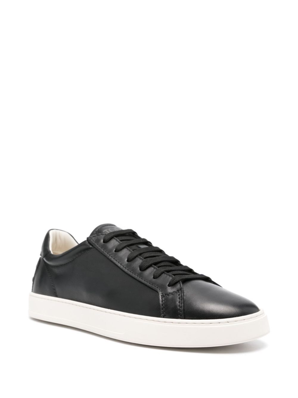 Low-top leather sneakers