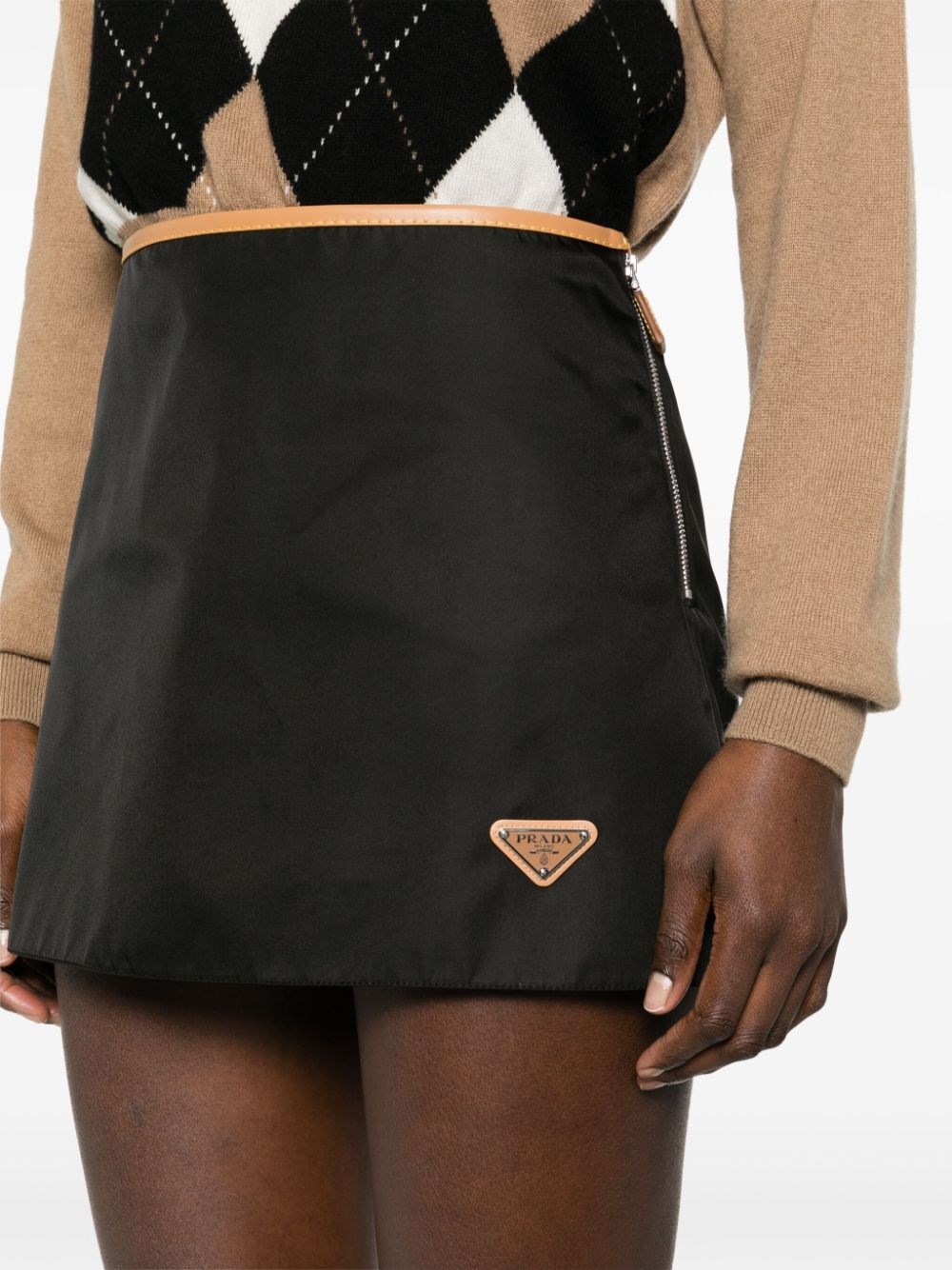 Contrasting waistband mini skirt
