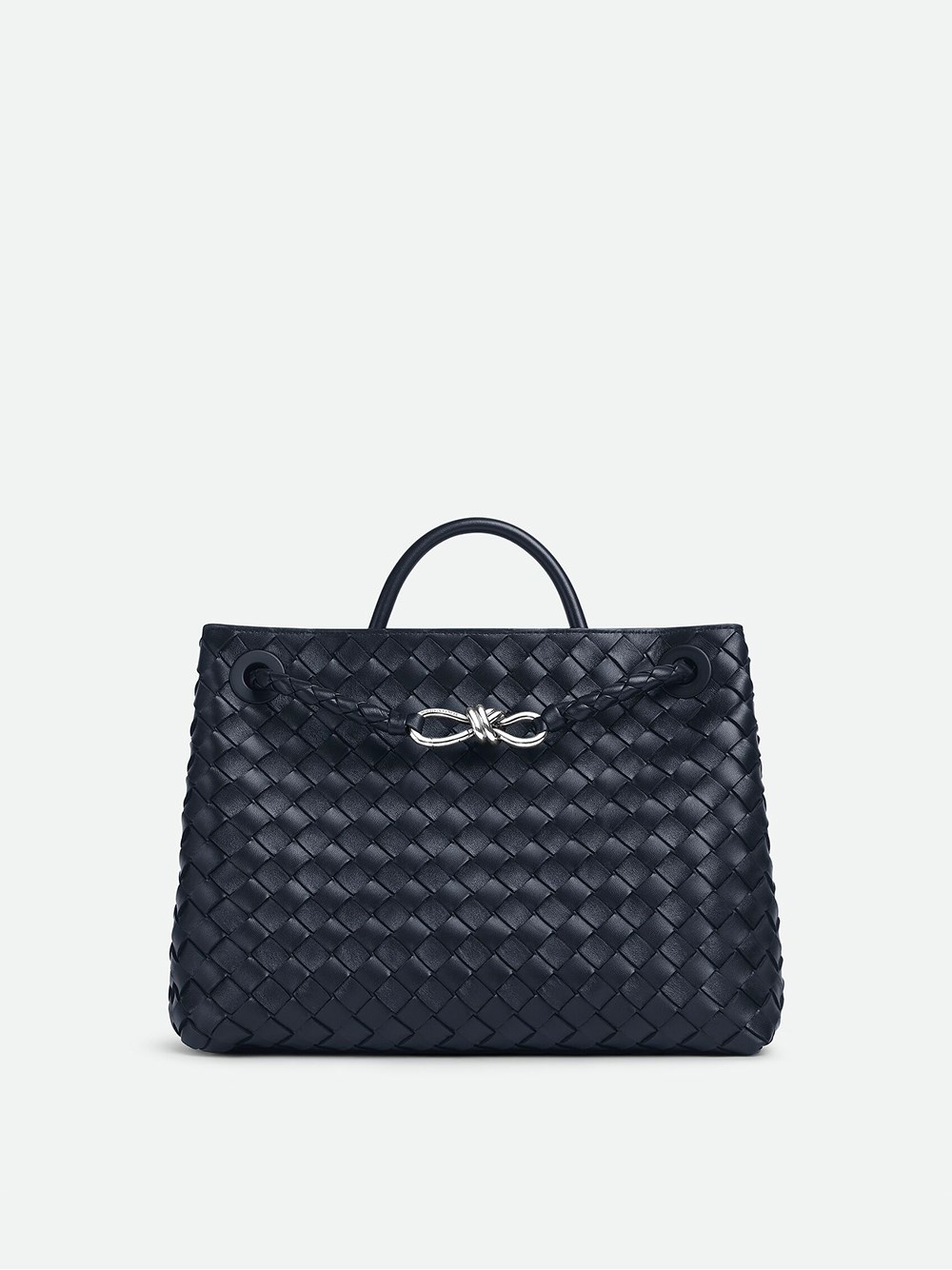 Bottega Veneta Medium Andiamo Bag In Blue