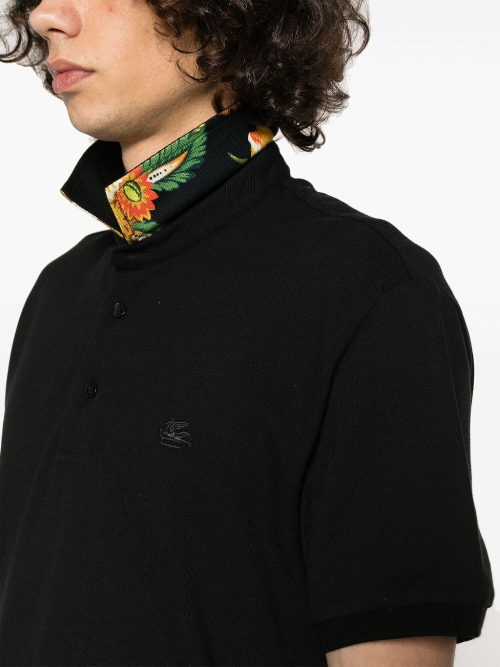 POLO SHIRT WITH EMBROIDERED PEGASO