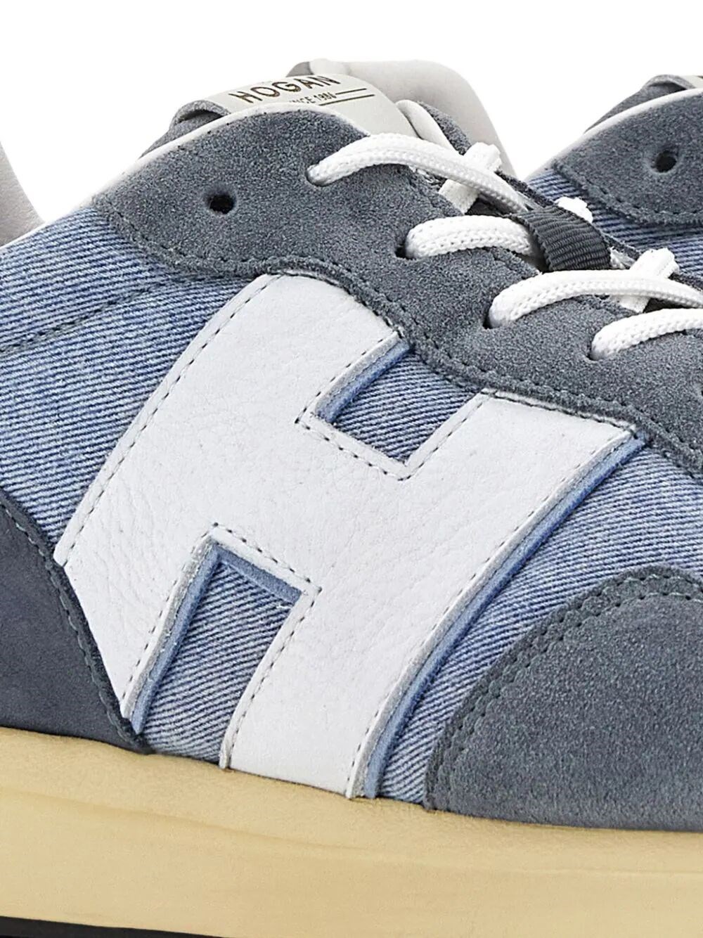 H601 SUEDE SNEAKERS