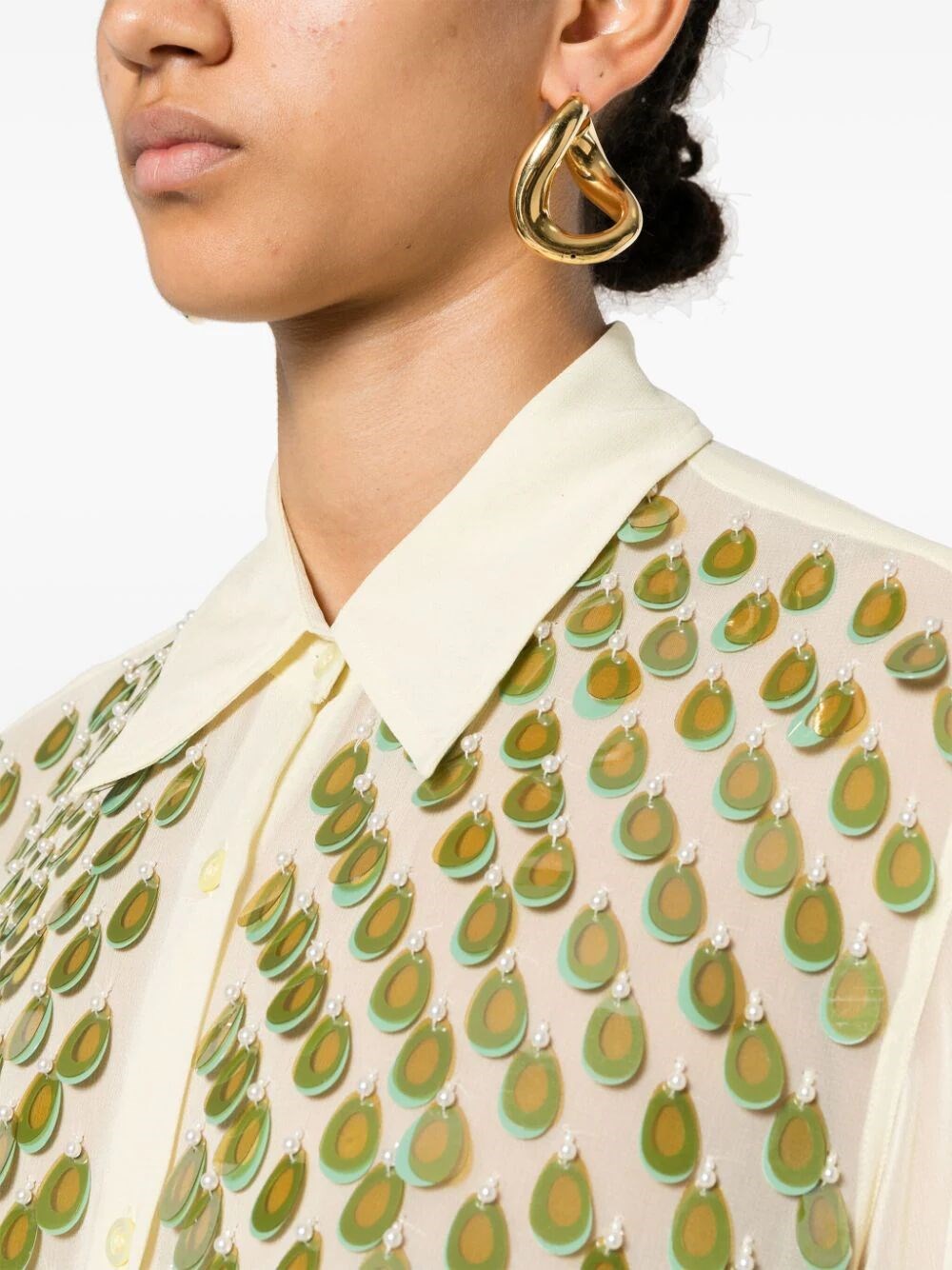 SEQUIN APPLIQUÉ SHIRT