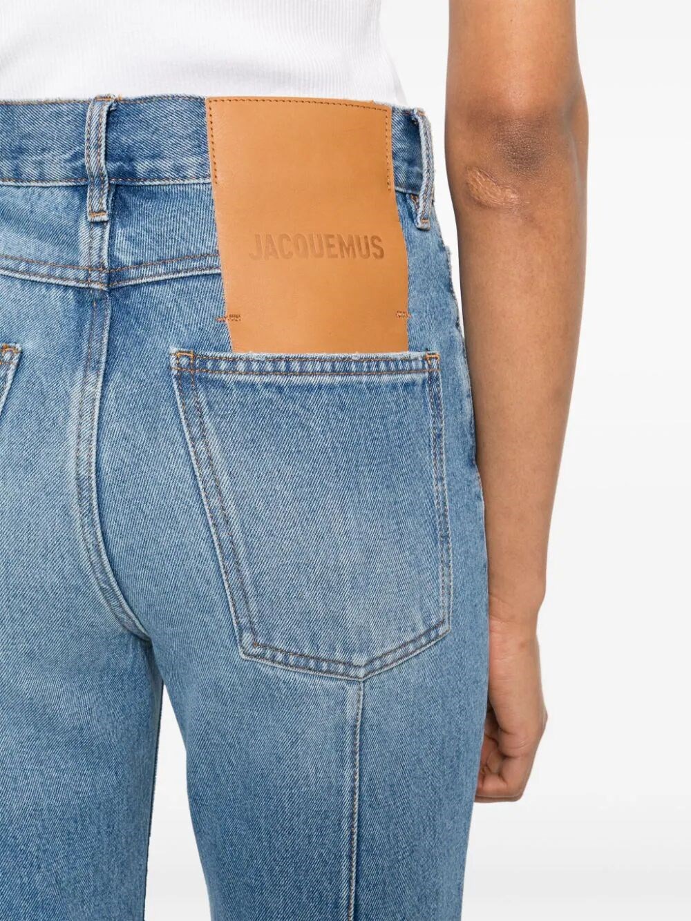 DE-NÎMES COURT CROPPED FLARED JEANS