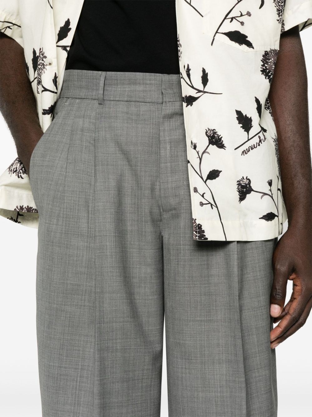PLEAT-DETAIL VIRGIN WOOL TAILORED TROUSERS