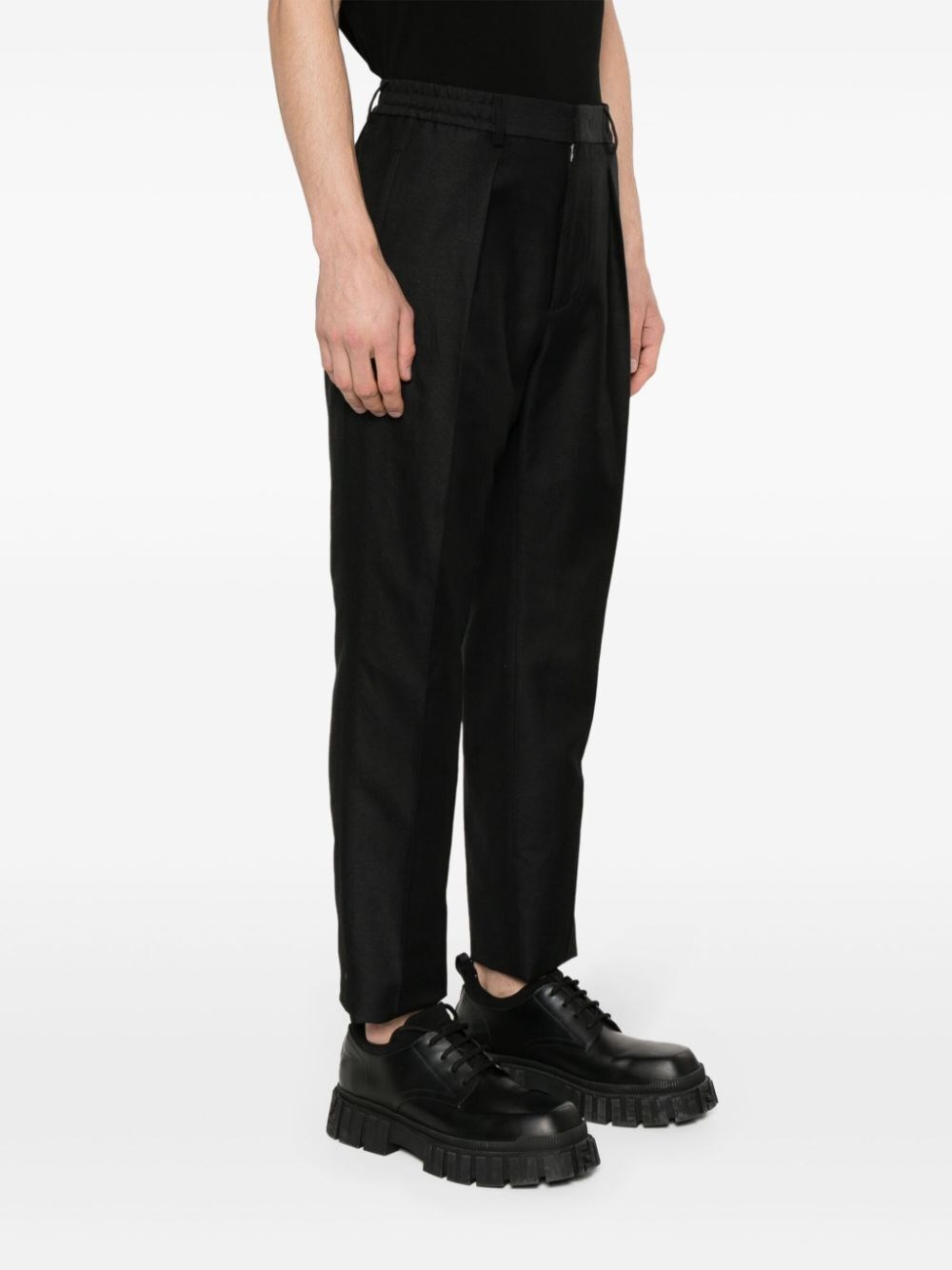 PLEATED SLIM TROUSERS 