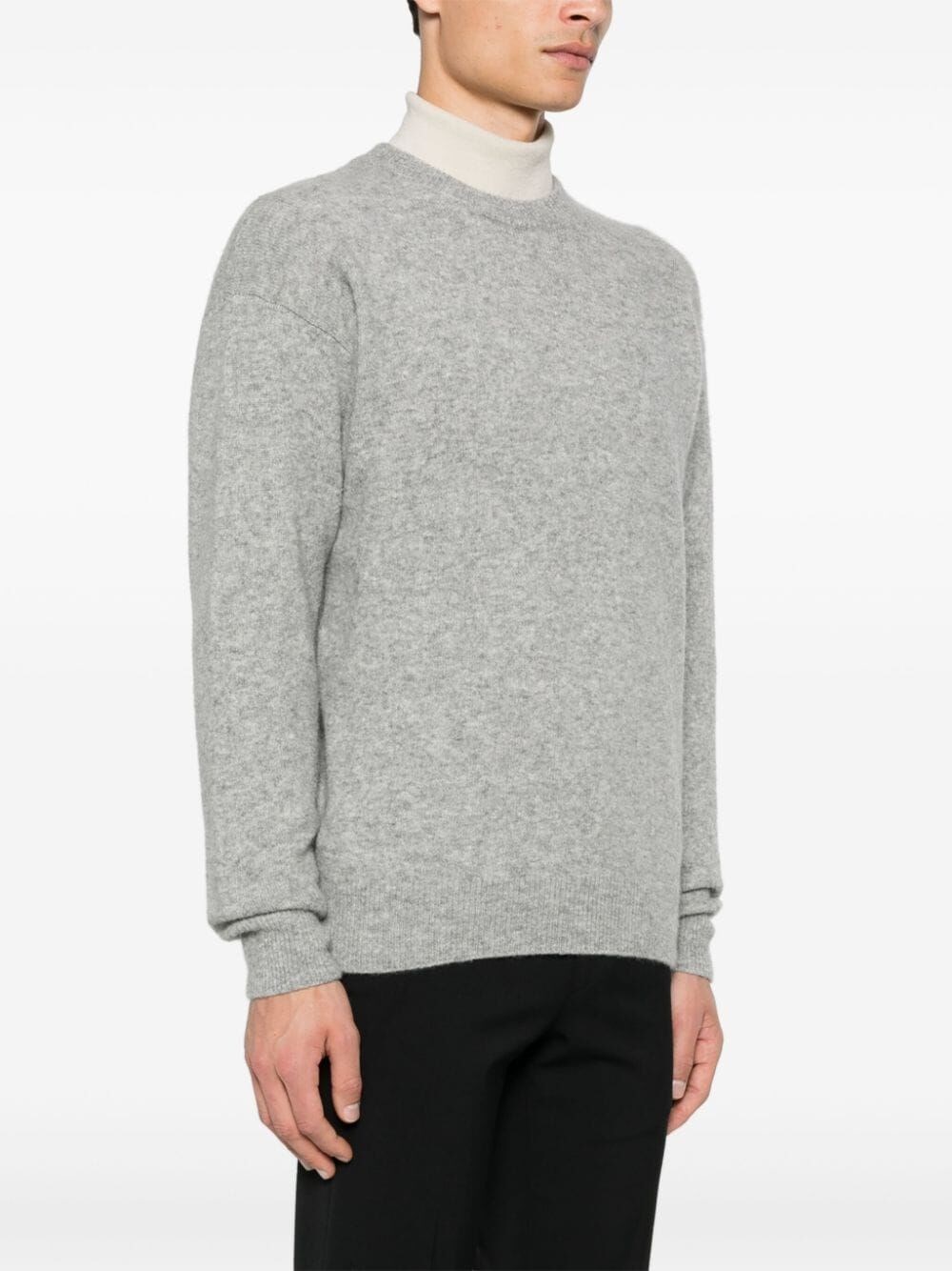 ROUND NECK PULLOVER