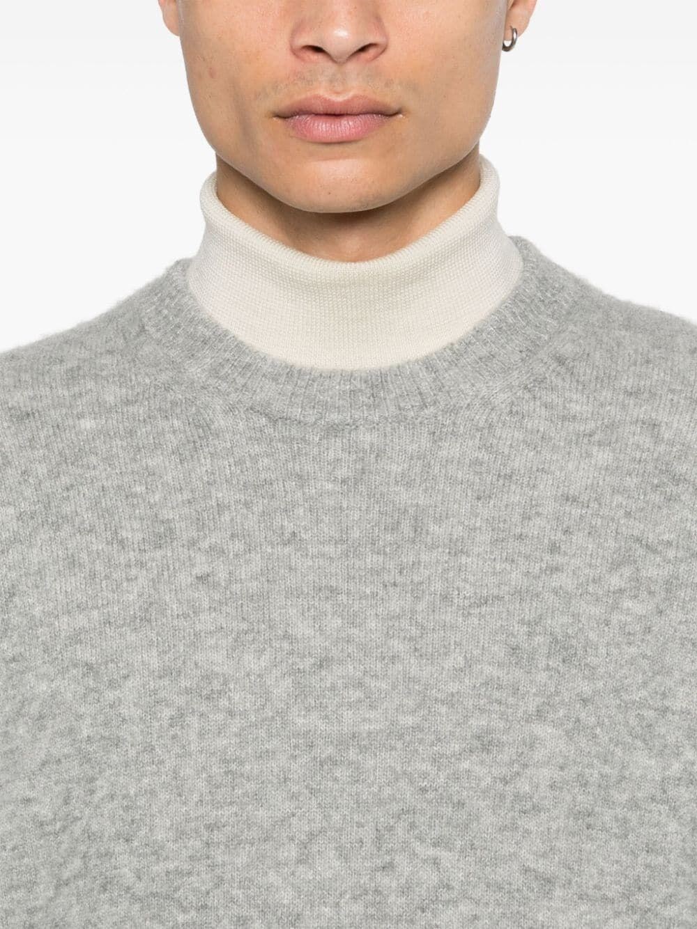 ROUND NECK PULLOVER