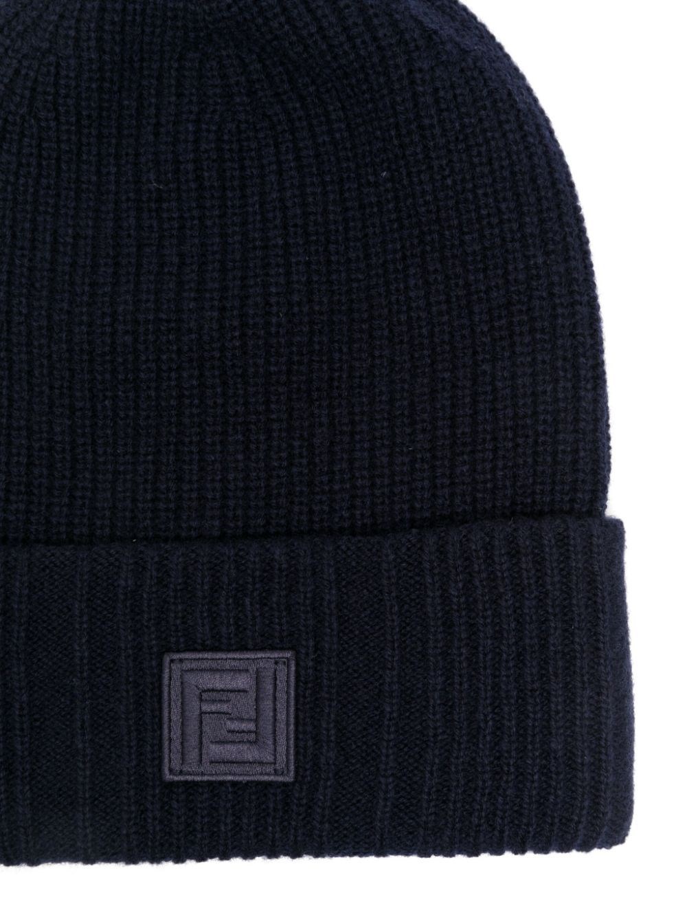 PATCH-LOGO BEANIE