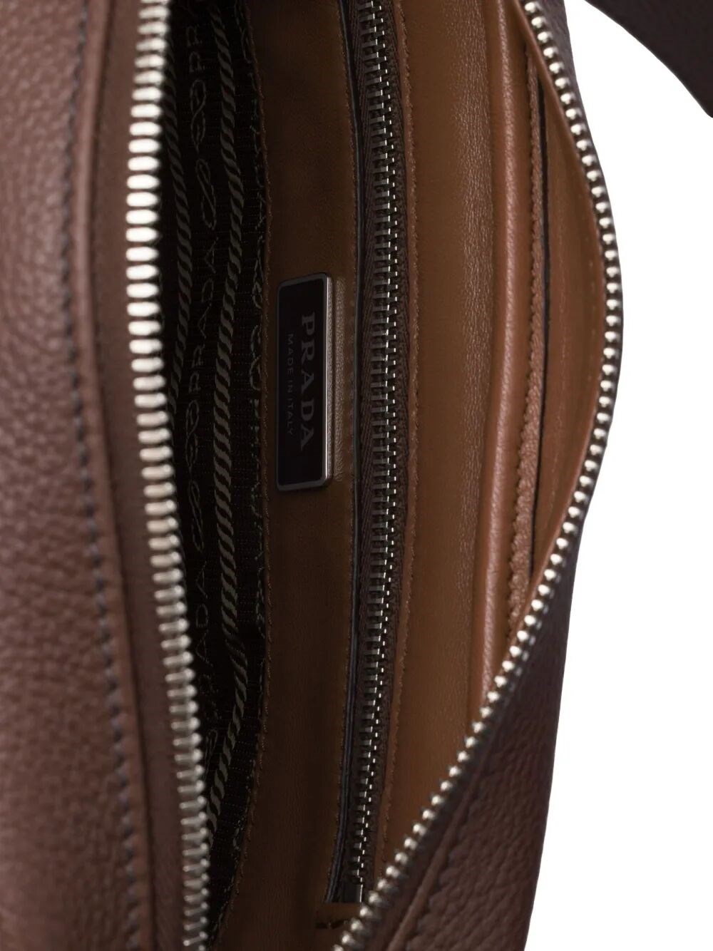 GRAINED LEATHER SHOULDER BAG