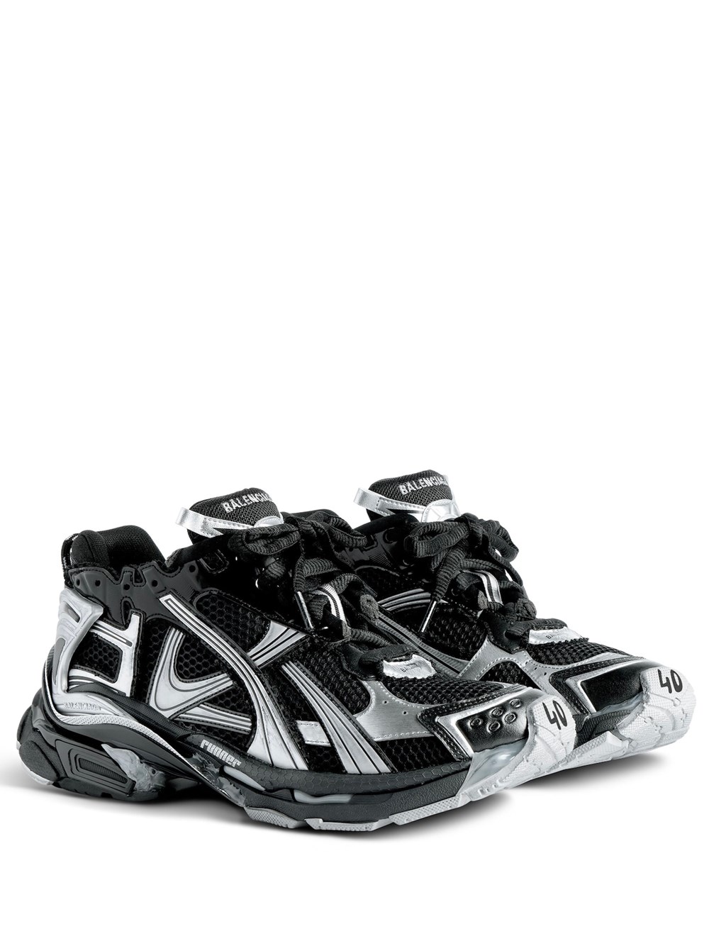 RUNNER SNEAKER IN BLACK/SILVER