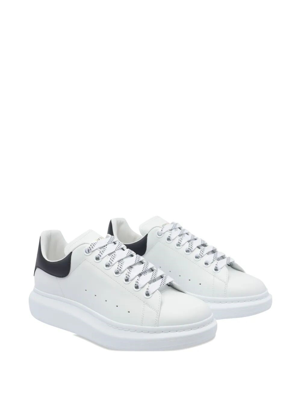 OVERSIZED SNEAKERS IN WHITE/BLACK