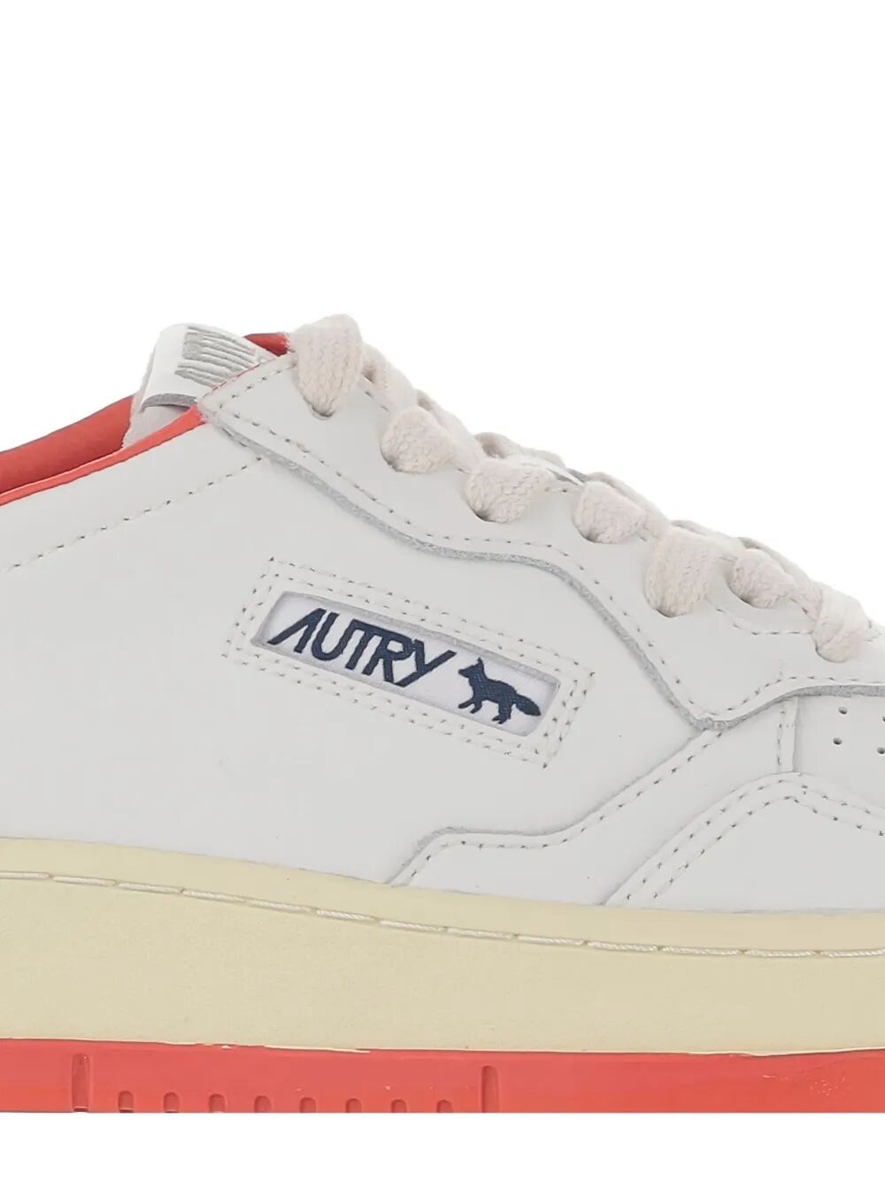 MEDALIST LOW `MAISON KITSUNÉ` SNEAKERS IN WHITE AND CLAY RED LEATHER