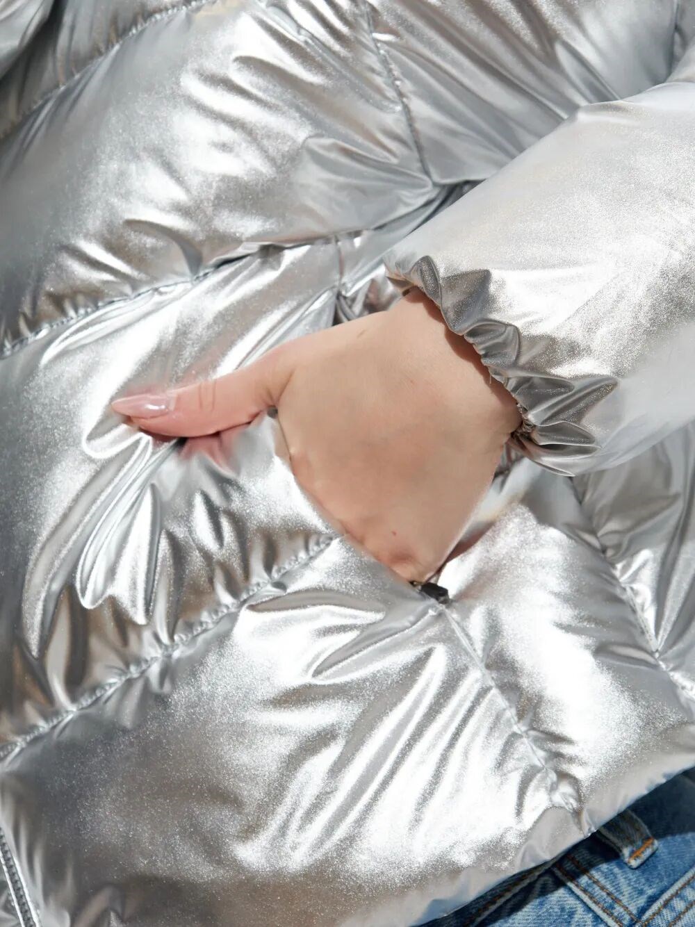 GISELLE SHORT DOWN JACKET WITH HIGH-SHINE FINISH