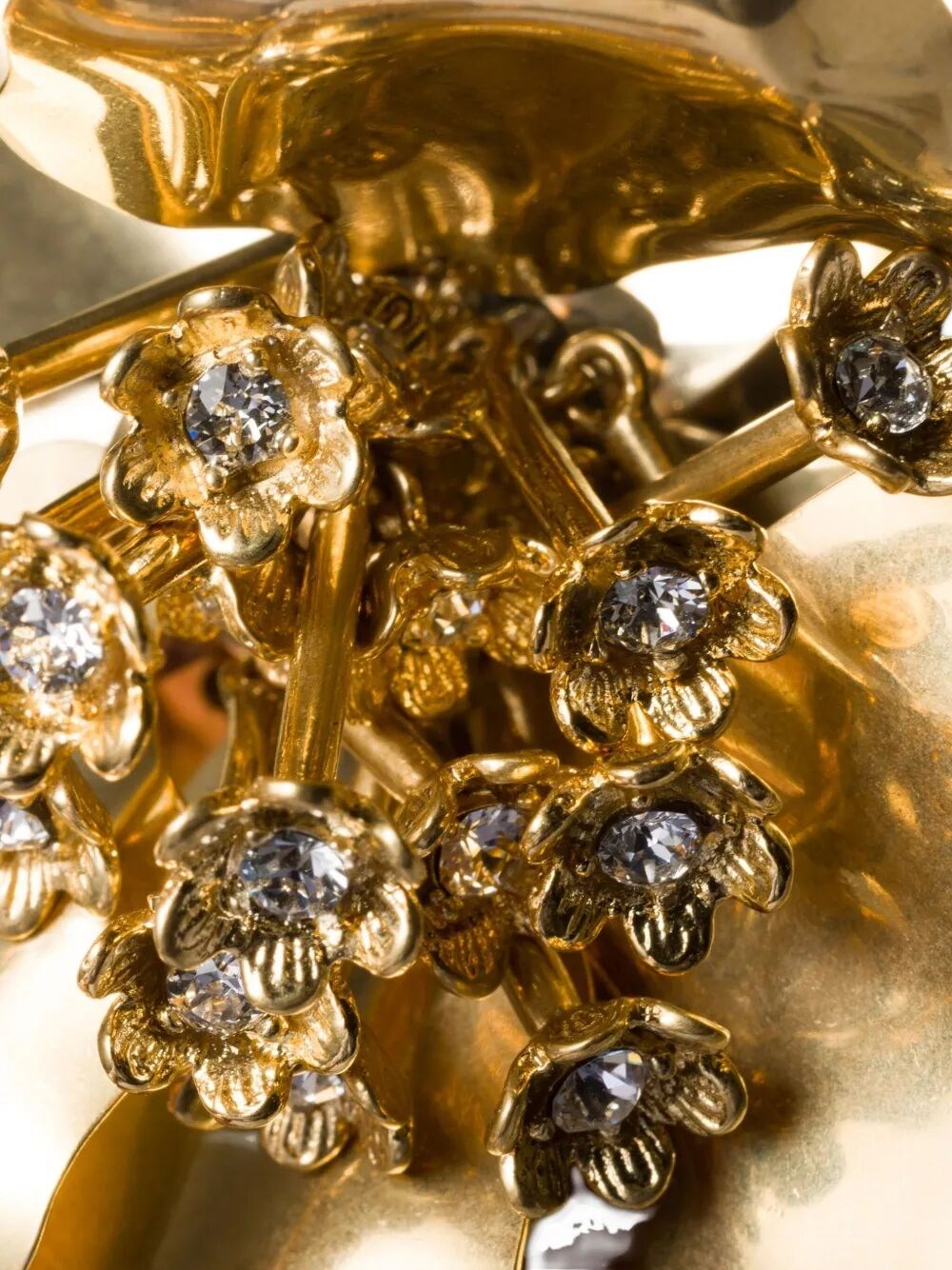 METAL BROOCH WITH CRYSTALS