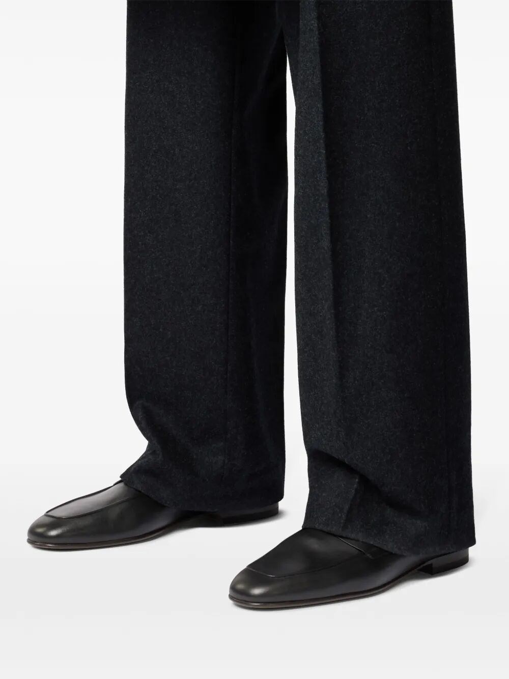 DECONSTRUCTED LEATHER LOAFERS