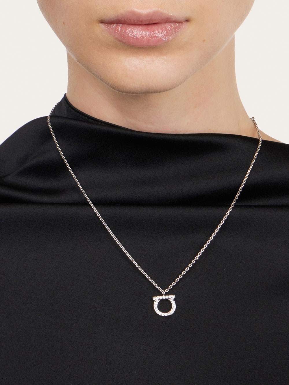 GANCINI CRYSTALS NECKLACE (L)