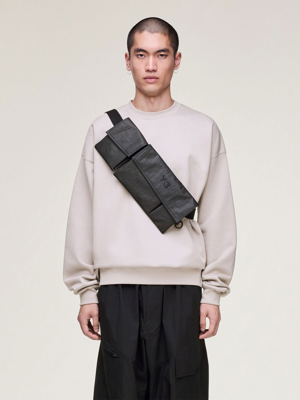 Y-3 MULTI POCKET SLING 