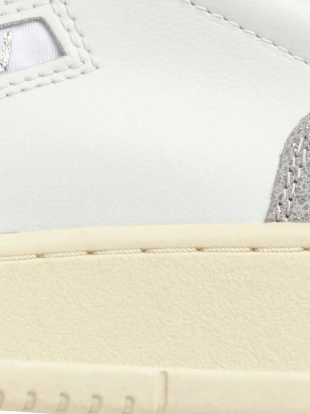 MEDALIST LOW SNEAKERS IN WHITE LEATHER AND GREY GLITTERED DETAILS
