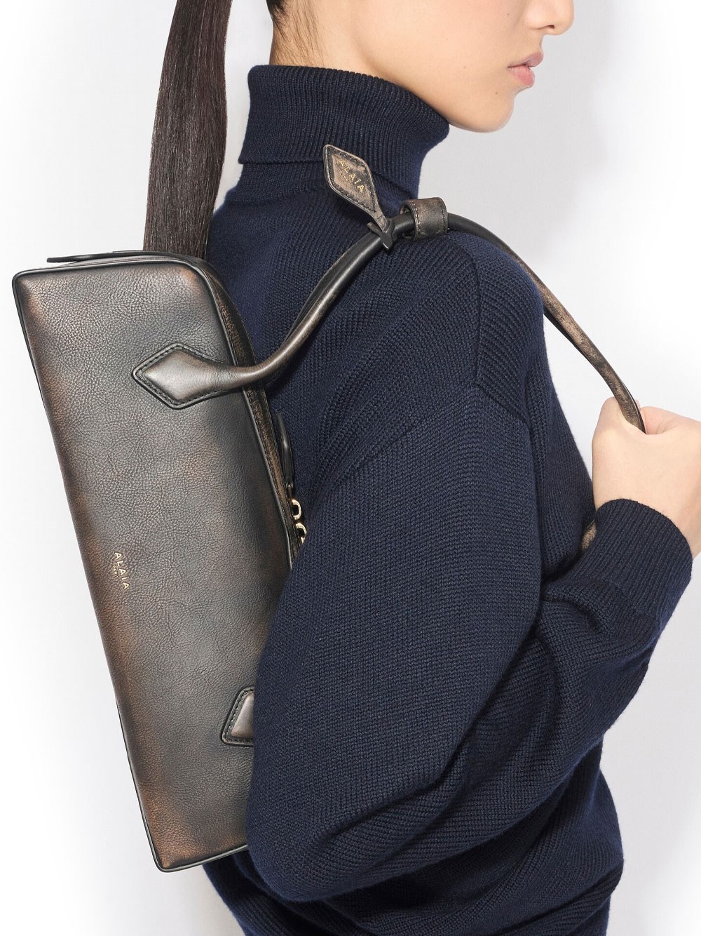 LE TECKEL MEDIUM BAG IN AGED LEATHER