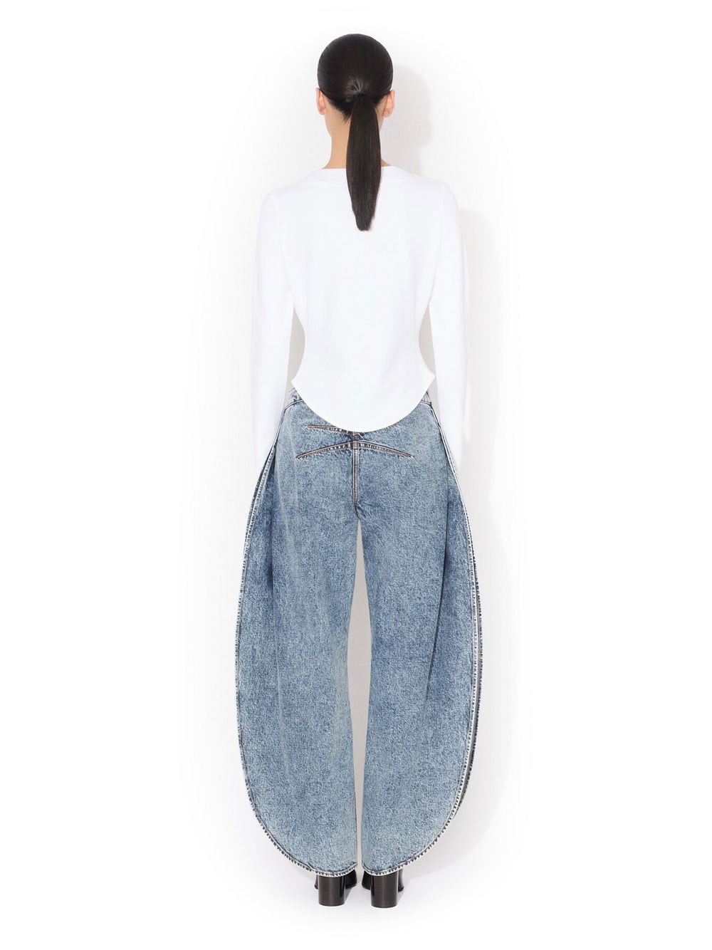 PETAL DENIM PANTS WITH SIDE SLIT