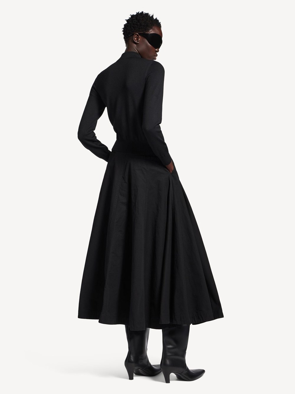 WOMEN`S GODET MAXI SKIRT IN BLACK