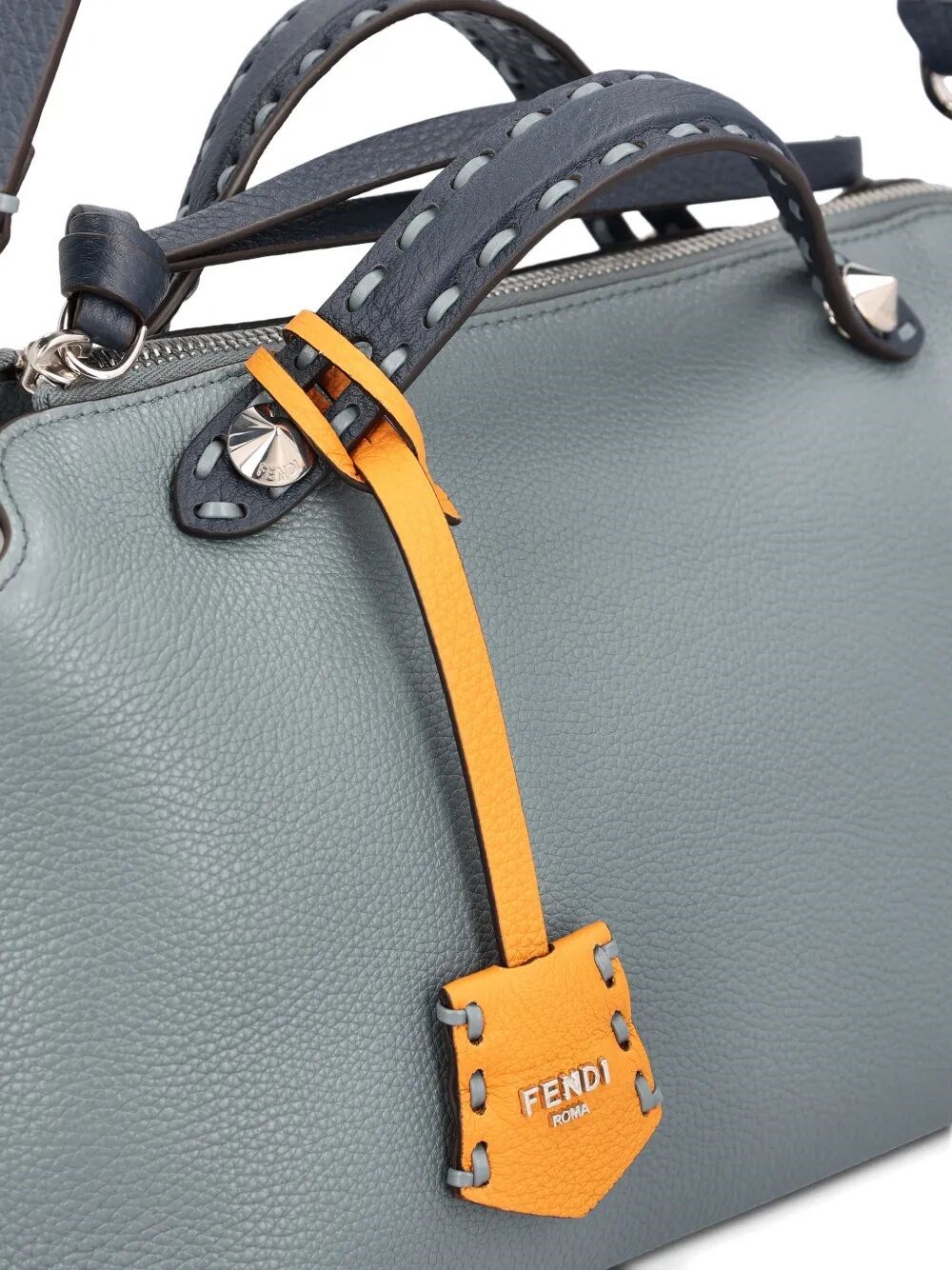 BY THE WAY SOFT SELLERIA MACRO